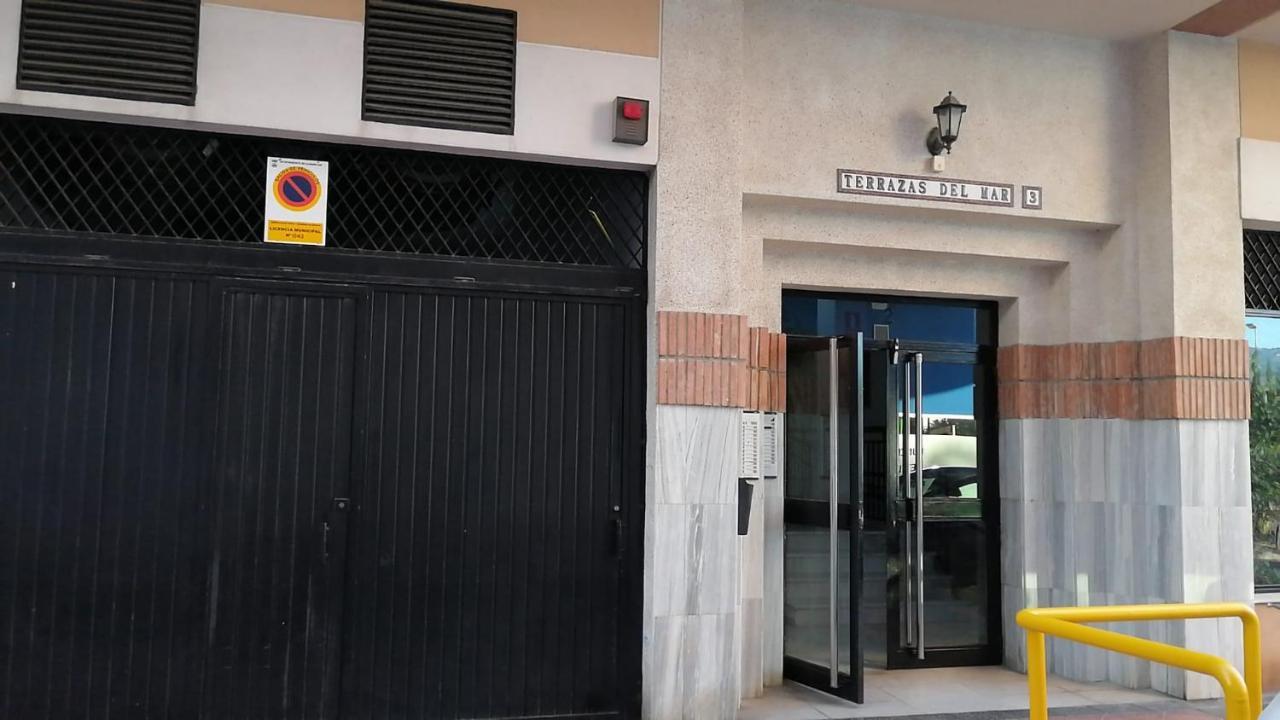 At The Center & Very Close To The Paseo Beach, With Double Garage, Renovated And Fully Equipped Apartment Almunecar Bagian luar foto