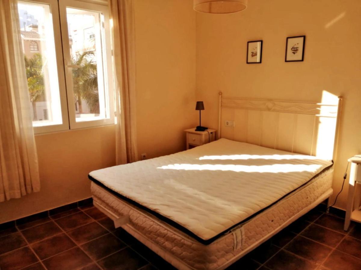 At The Center & Very Close To The Paseo Beach, With Double Garage, Renovated And Fully Equipped Apartment Almunecar Bagian luar foto